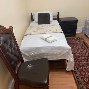 A Beautiful In Queens Guest house