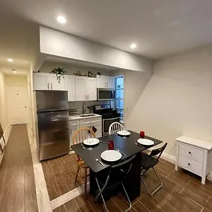 Elegant Nyc 2bedrooms 14 Minutes To Times Square! Apartment